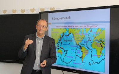 Prof. Dr. Kun Ferenc, a Debreceni Egyetem oktatójának, az MTA doktorának előadása